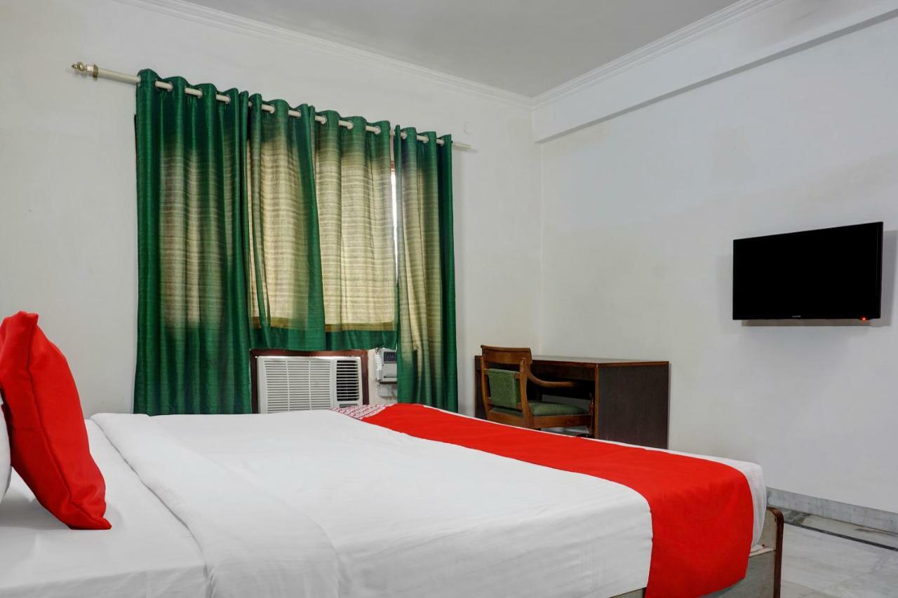 Oyo Flagship 592 Hauz Khas Village New Delhi Luaran gambar