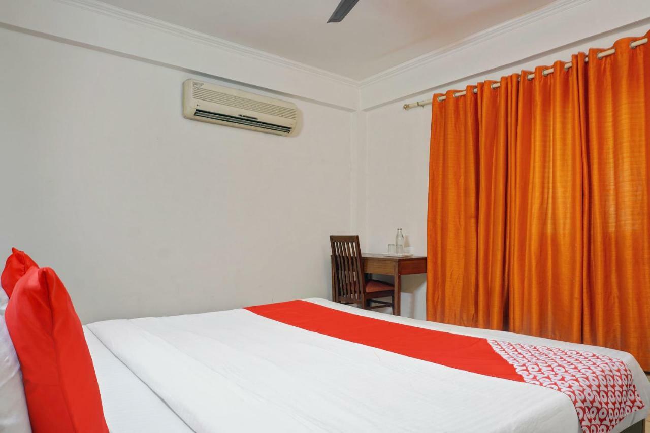 Oyo Flagship 592 Hauz Khas Village New Delhi Luaran gambar